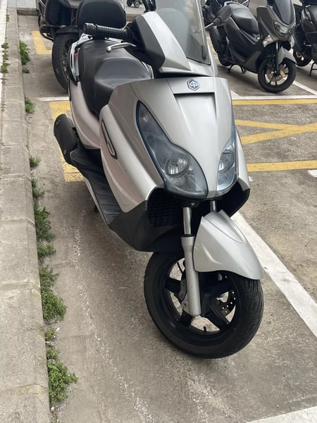 Piaggio-Vespa X7 EVO 300 IE