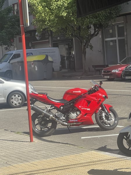Hyosung GT 650 R COMET