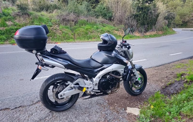 Suzuki GSR 600