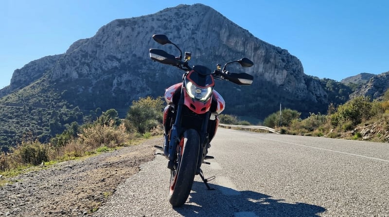 Ducati 950 HYPERMOTARD