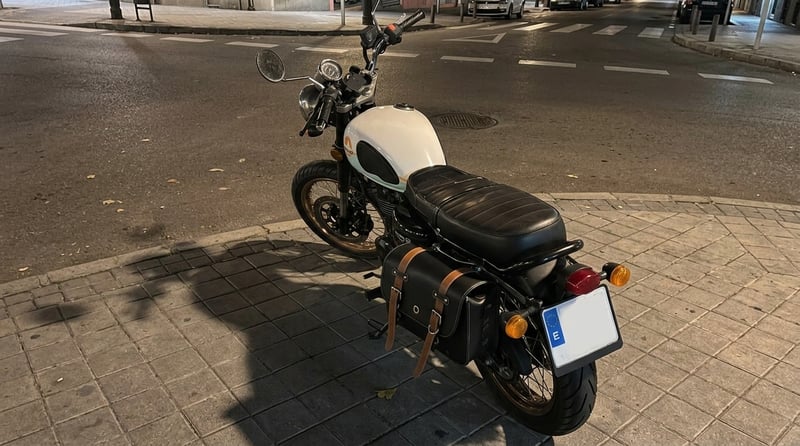 Mash SEVENTY FIVE 125