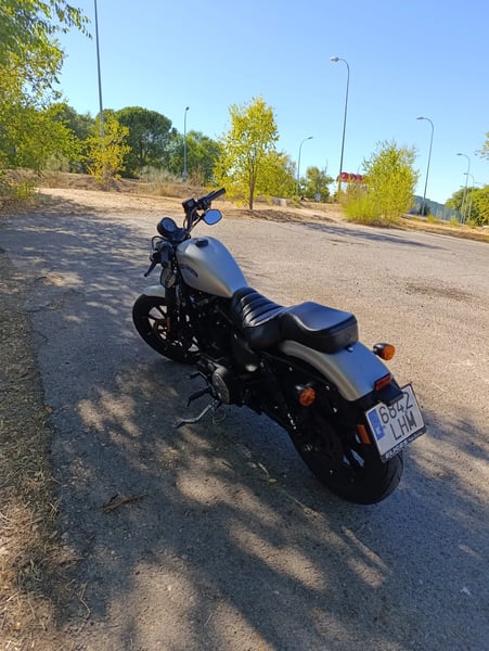 Harley Davidson SPORTSTER 883