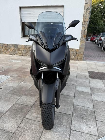 Yamaha X-MAX 125