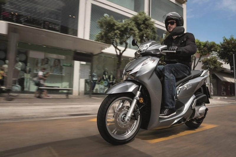 Honda SCOOPY SH 300I ABS