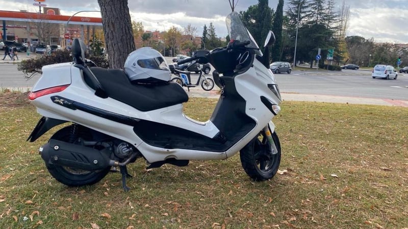Piaggio-Vespa XEVO 125