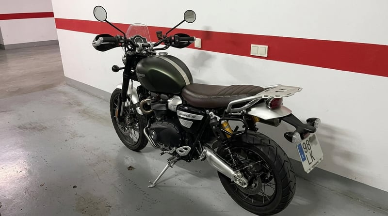 Triumph SCRAMBLER 900
