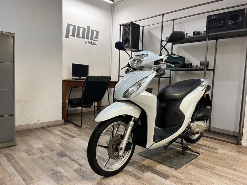 Honda VISION 110