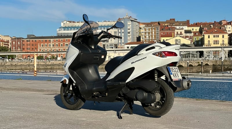 Suzuki BURGMAN 125 ABS