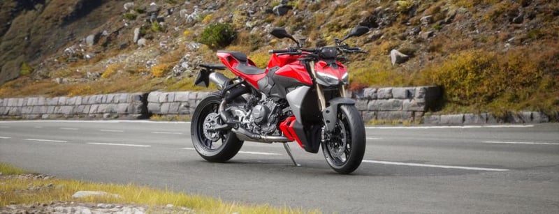 Ducati Streetfighter V2