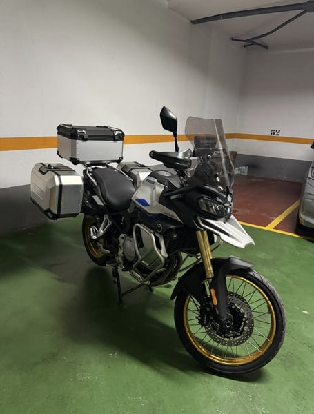 VOGE 900dsx