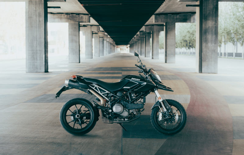 Ducati 796 HYPERMOTARD 