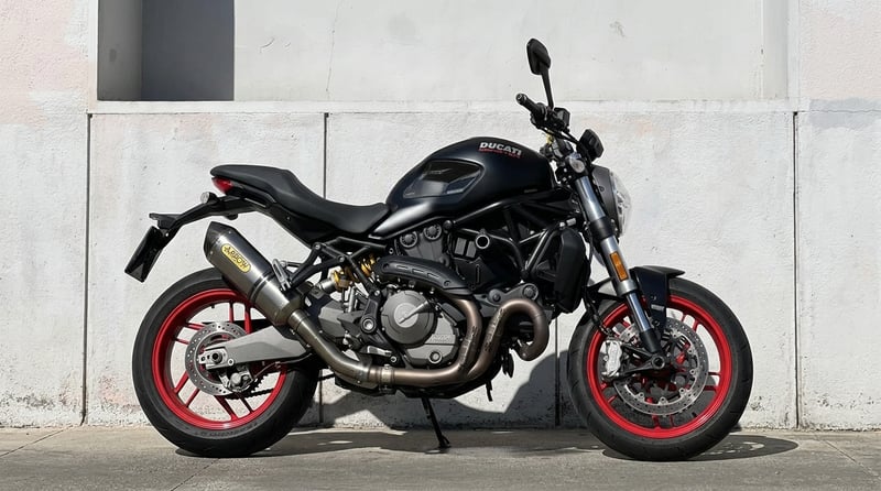 Ducati MONSTER 821 DARK ABS