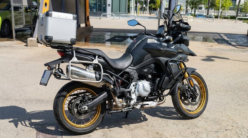 VOGE 900dsx