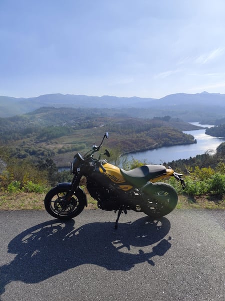 Royal enfield himalayan A2