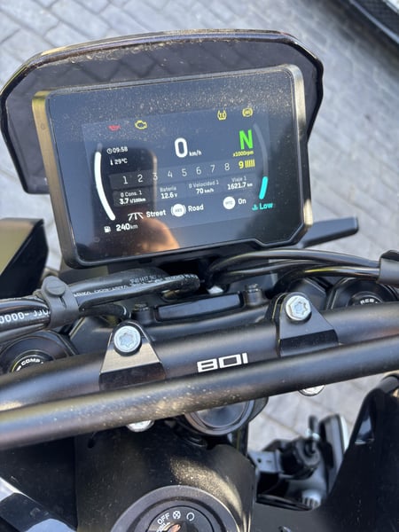 Husqvarna SVARTPILEN 801 ABS