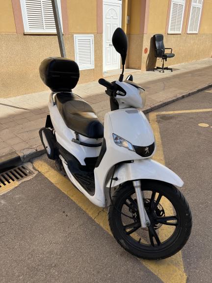 Peugeot TWEET 125