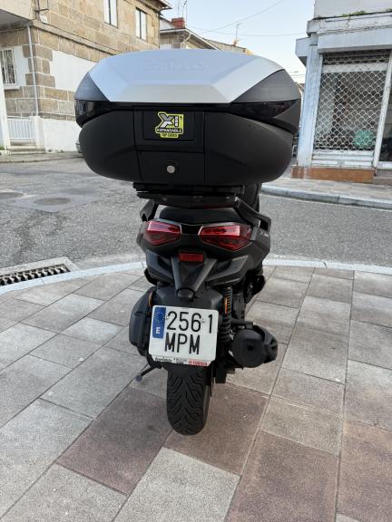 Yamaha X-MAX 125