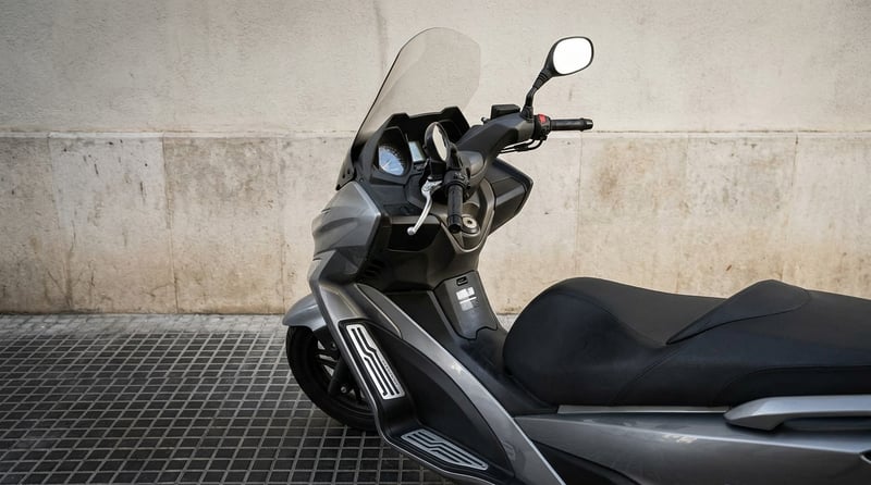 Kymco GRAND DINK 300