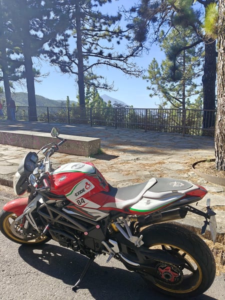 MV Agusta BRUTALE 990 R
