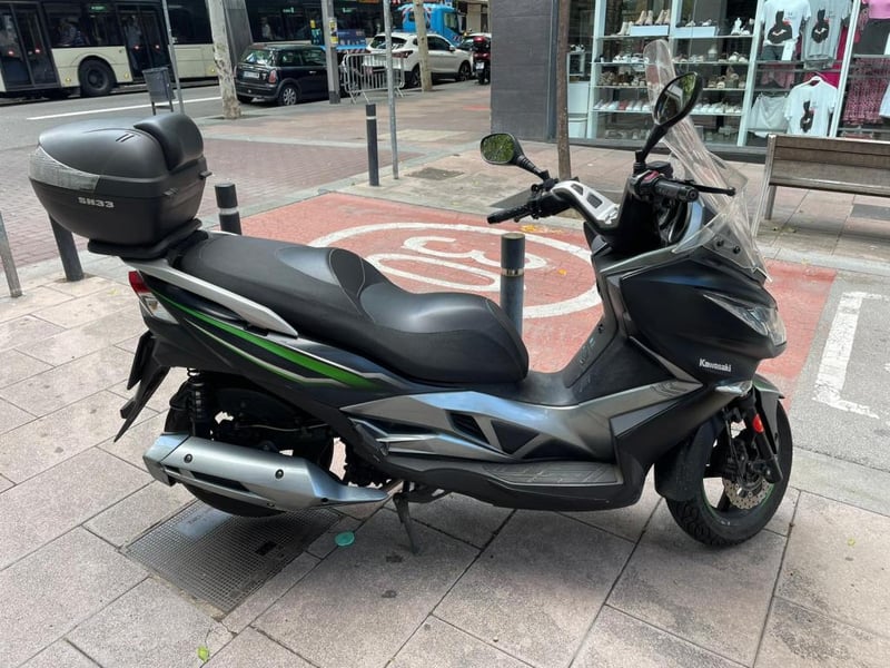 Kawasaki J 125