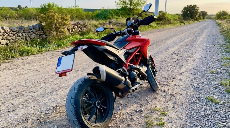 Ducati 950 HYPERMOTARD