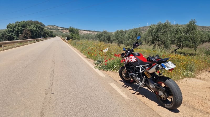Ducati 950 HYPERMOTARD