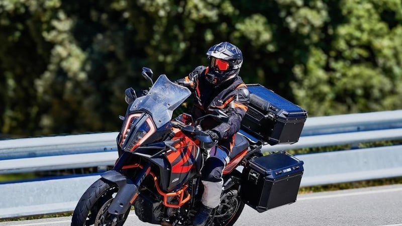 KTM 1290 SUPER ADVENTURE S ABS