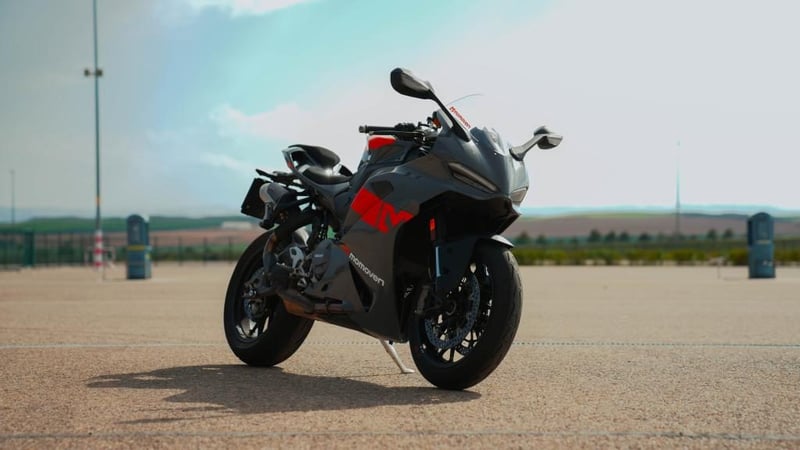 Ducati PANIGALE V2
