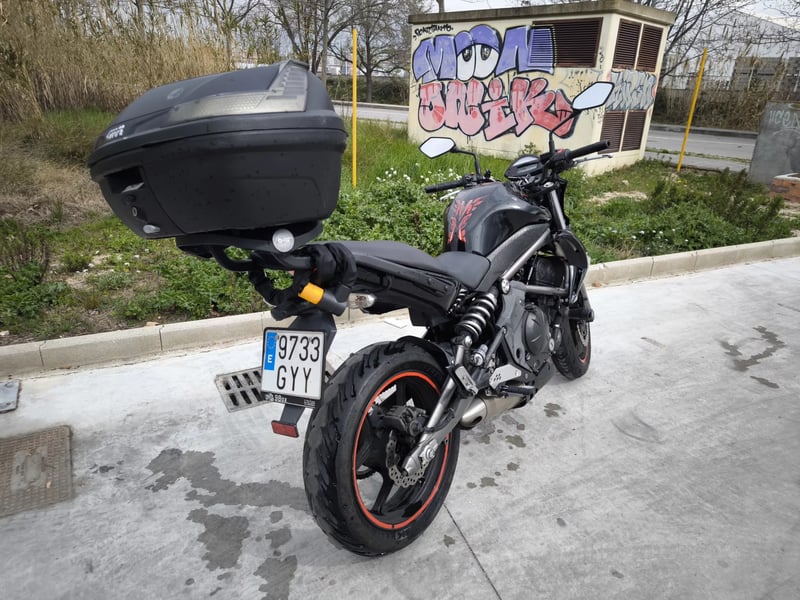 Kawasaki ER-6 N