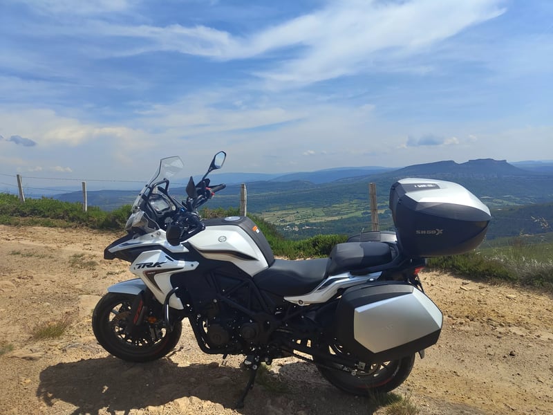 Benelli TRK 502