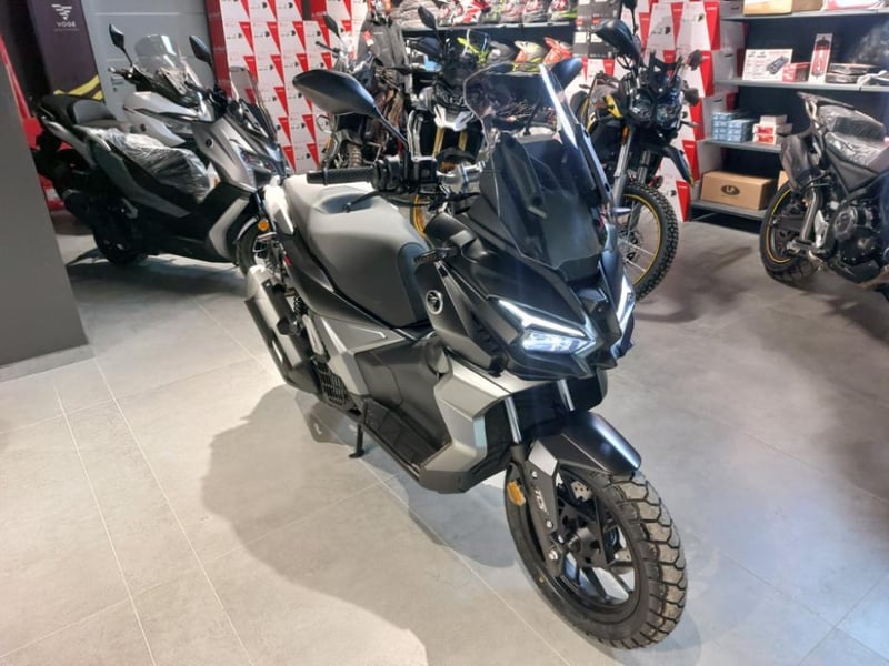 VOGE SR1 ADV