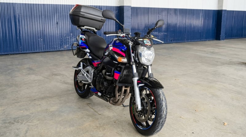 Suzuki GSR 600
