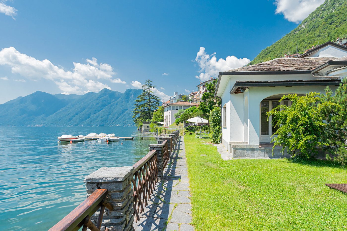Casa Ondina, luxury villa in Lakes, Italy