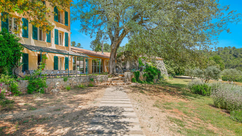 Villa Domaine de la La Thymée, Location à Provence