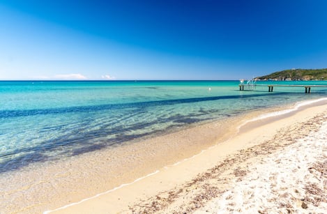 Où se trouve Ramatuelle ? Entre Saint-Tropez et Méditerranée