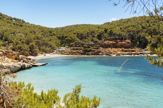Villa rentals in Cala Salada