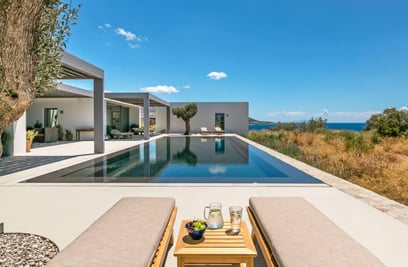 Luxury Holiday in Greece: Where to Go and What to Experience