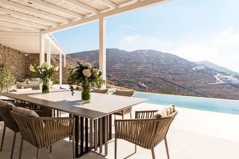 7 . Stay in a superb luxury villa