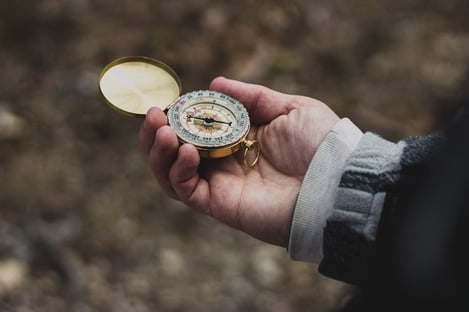 L’horlogerie du voyageur : Deux histoires du temps