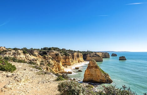 Spring in Portugal: April to June
