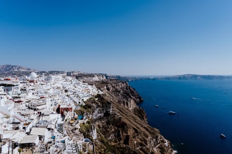 The must-sees in Santorini