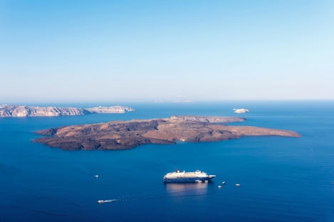 The must-sees in Santorini