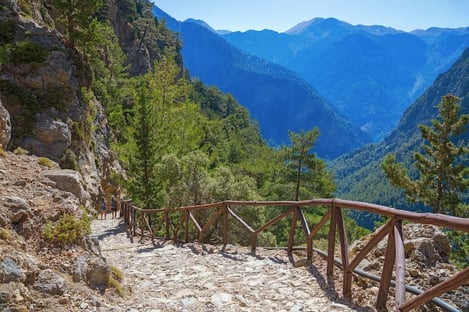Hike around the Samaria Gorge