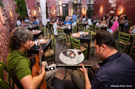 Adespoto: For lovers of music