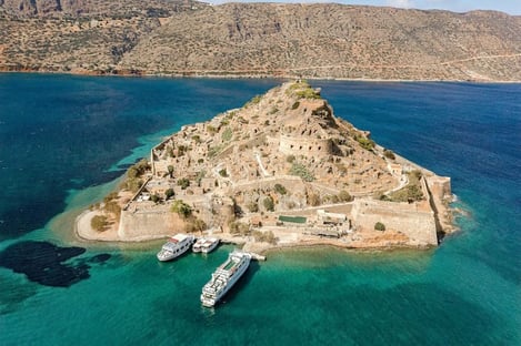 Spinalonga: discover the island’s dark history