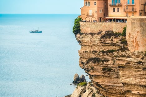 Envolez-vous vers Bonifacio en Corse