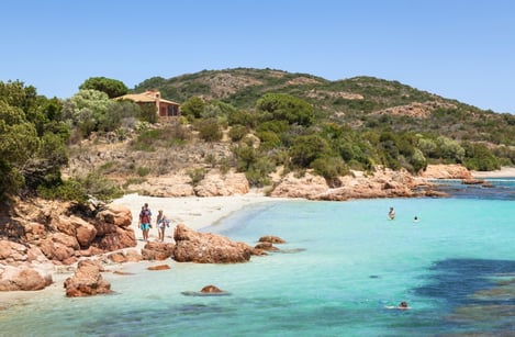 The best beaches to enjoy in June in Corsica, France