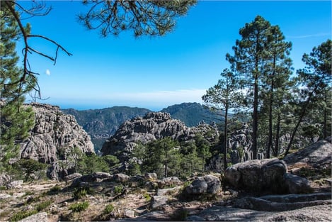 SUNDAY: hiking and swimming in the Ospedale lake