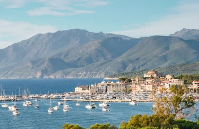 Visiter Saint-Florent pour un séjour paradisiaque en Corse