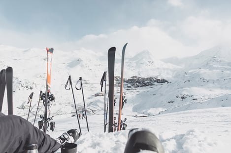 Quand aller skier dans les Alpes ? Préparez-vous à dévaler les pistes